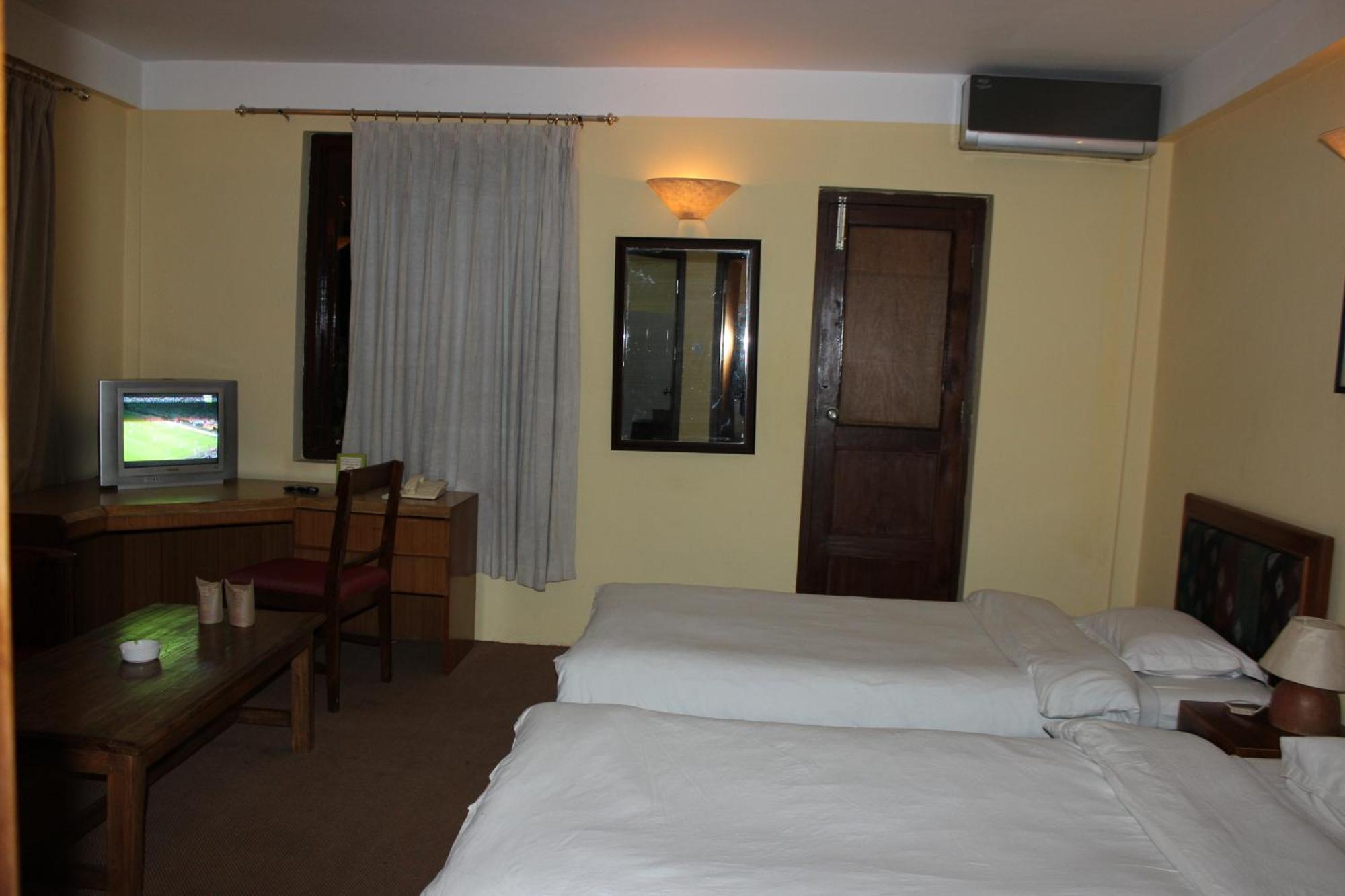 Royal Astoria Hotel Katmandu Szoba fotó
