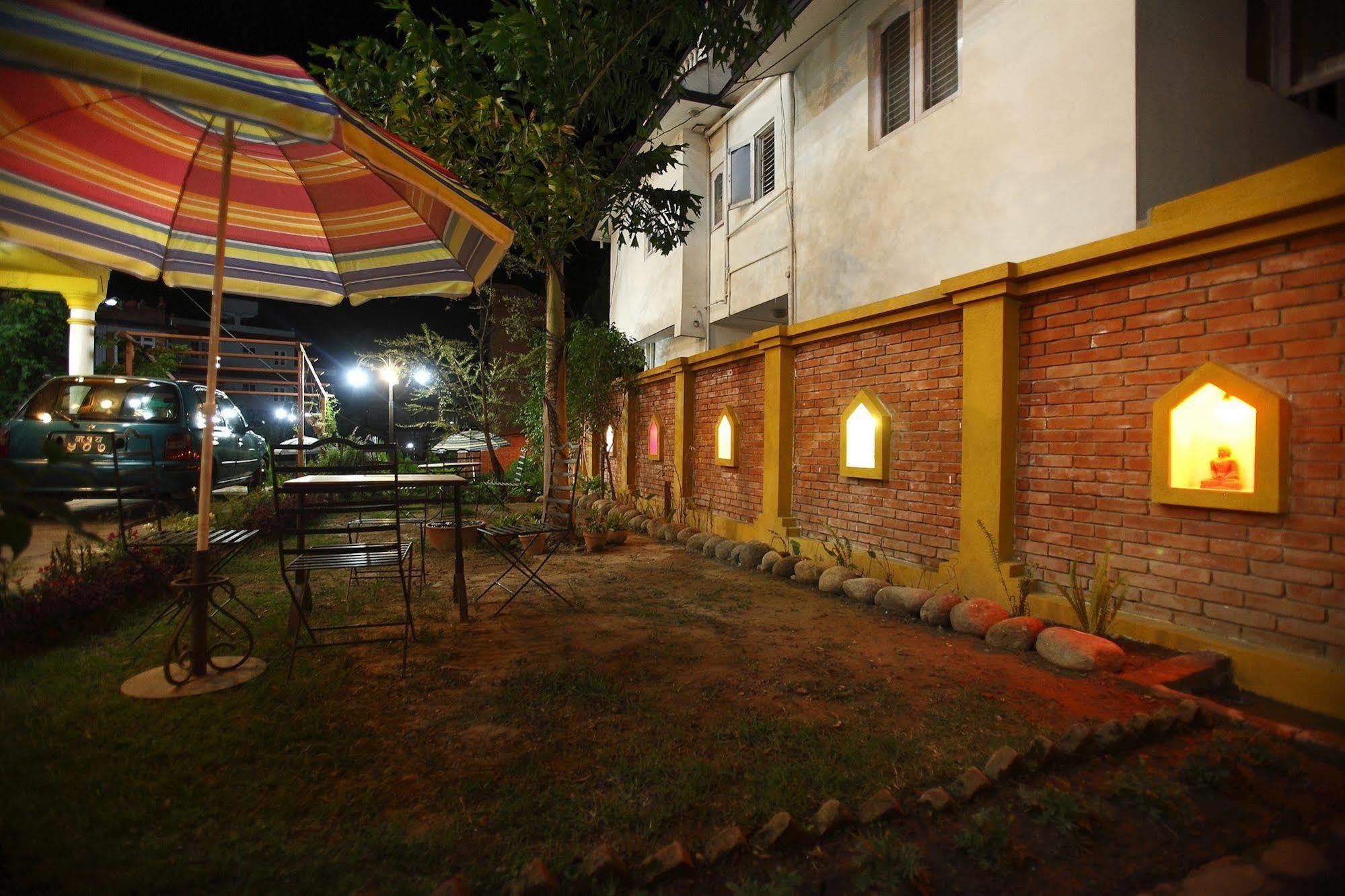 Royal Astoria Hotel Katmandu Kültér fotó